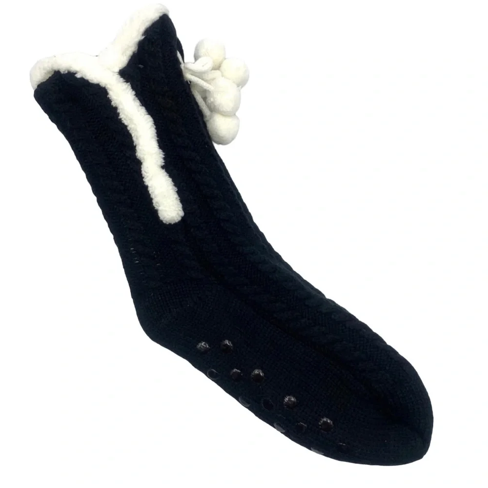Women’s Black & White Cozy Lounge Slipper Socks NWT